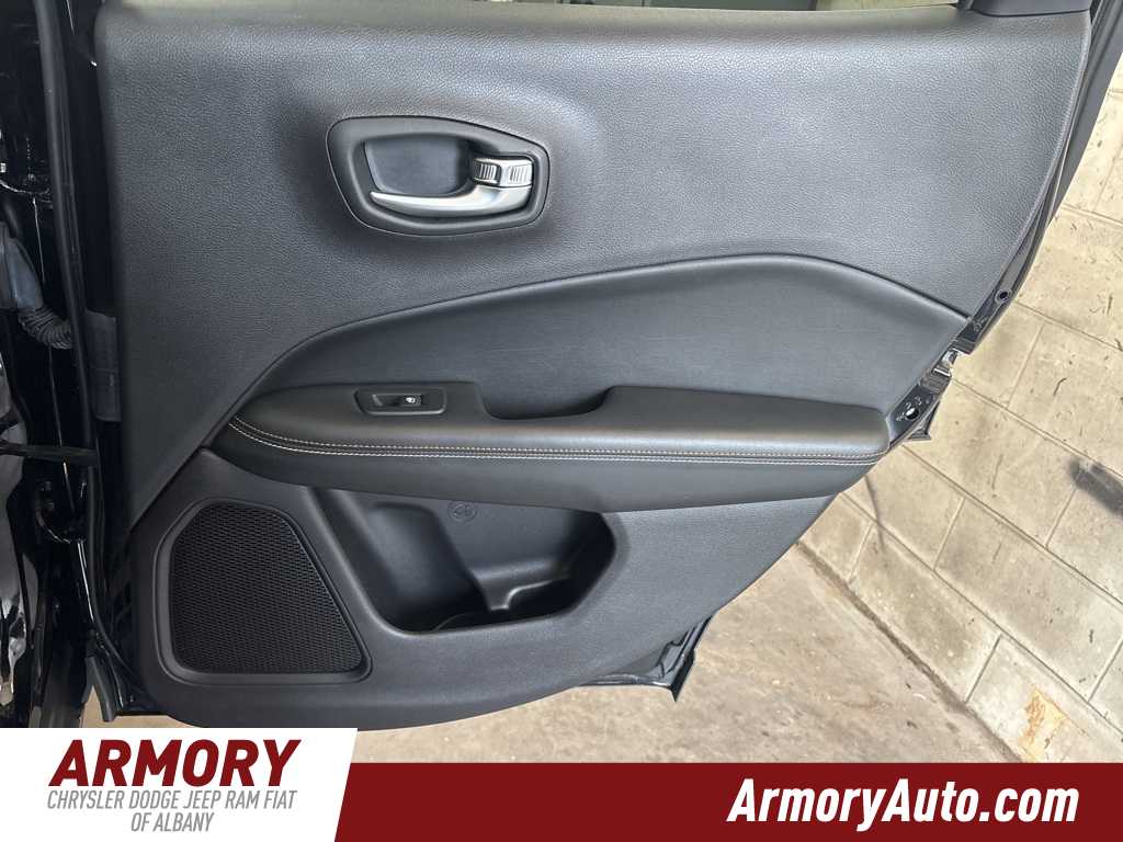 Thumbnail: 2018 Jeep Compass - 34