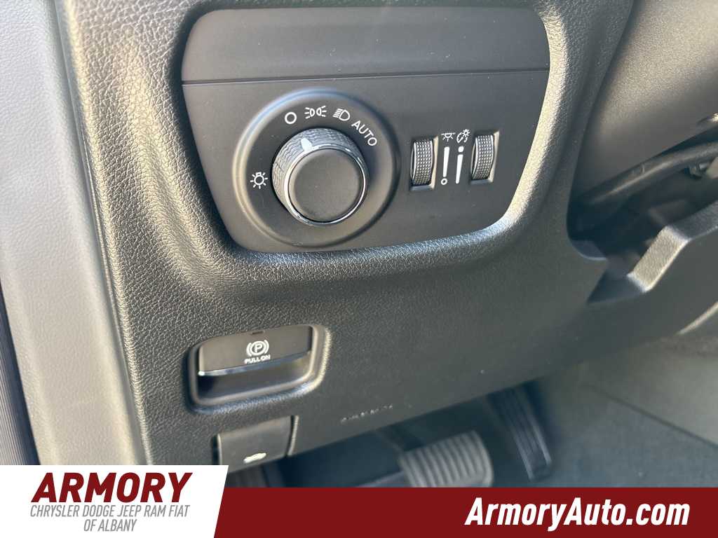 Thumbnail: 2025 Jeep Grand Cherokee - 10