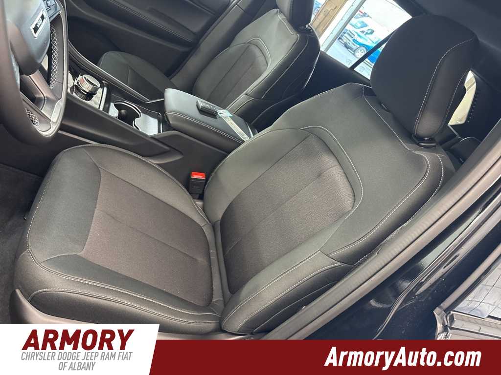 Thumbnail: 2025 Jeep Grand Cherokee - 11