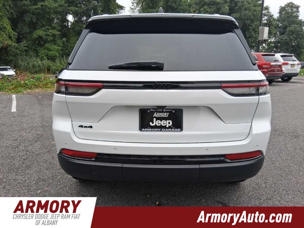 Thumbnail: 2025 Jeep Grand Cherokee - 5