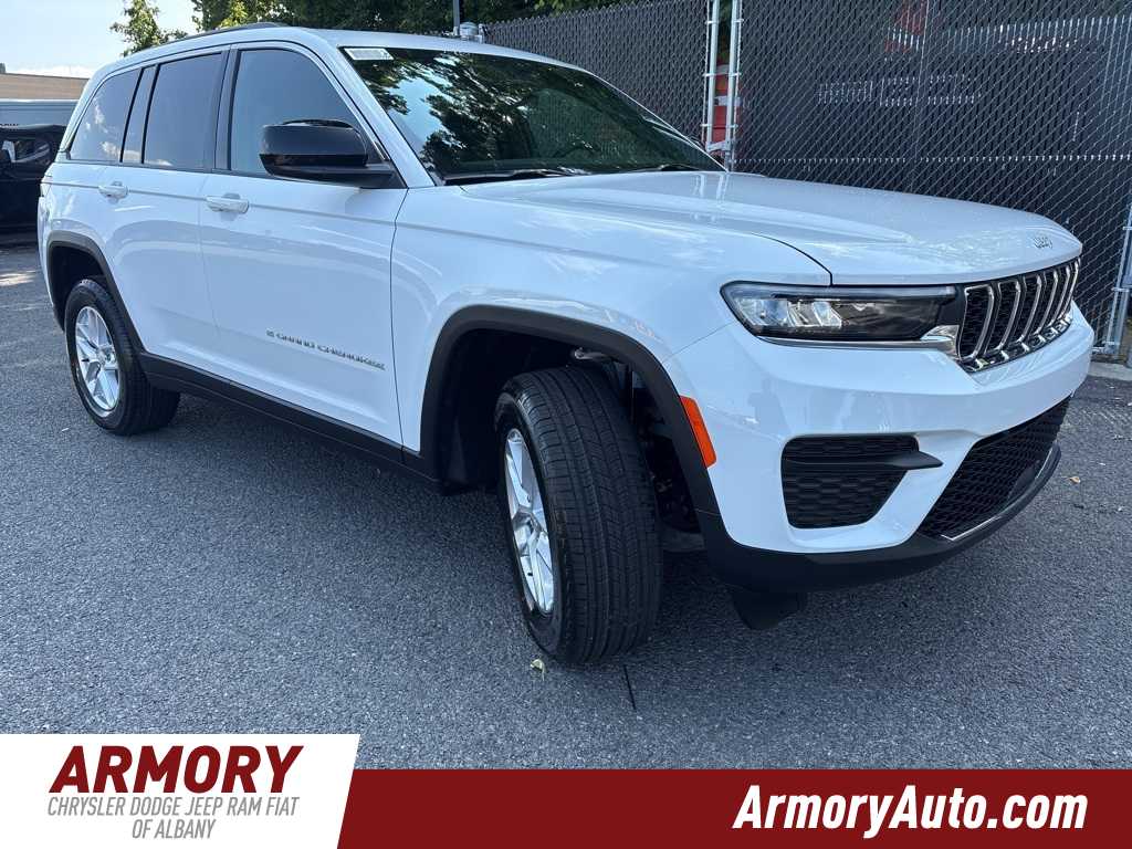 Thumbnail: 2025 Jeep Grand Cherokee - 3