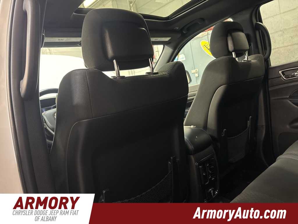 Thumbnail: 2018 Jeep Grand Cherokee - 27