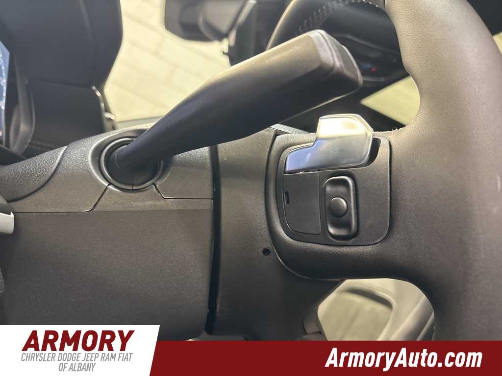 Thumbnail: 2025 Jeep Grand Cherokee - 12