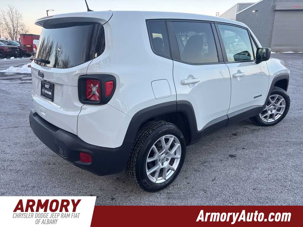 Thumbnail: 2023 Jeep Renegade - 4