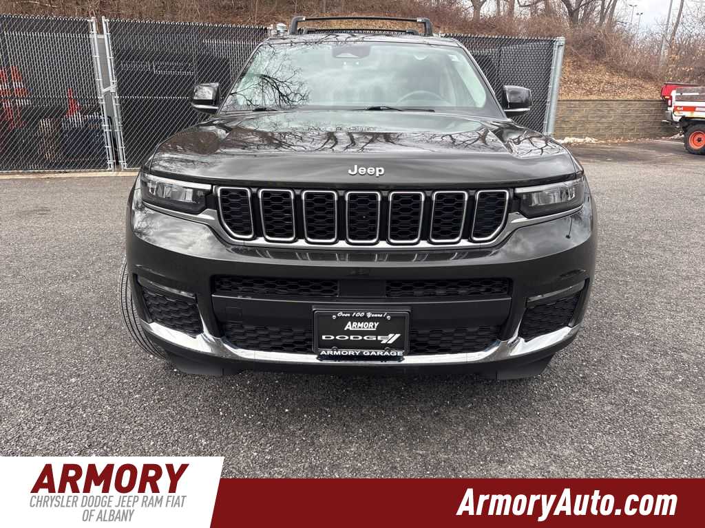 Thumbnail: 2023 Jeep Grand Cherokee L - 2