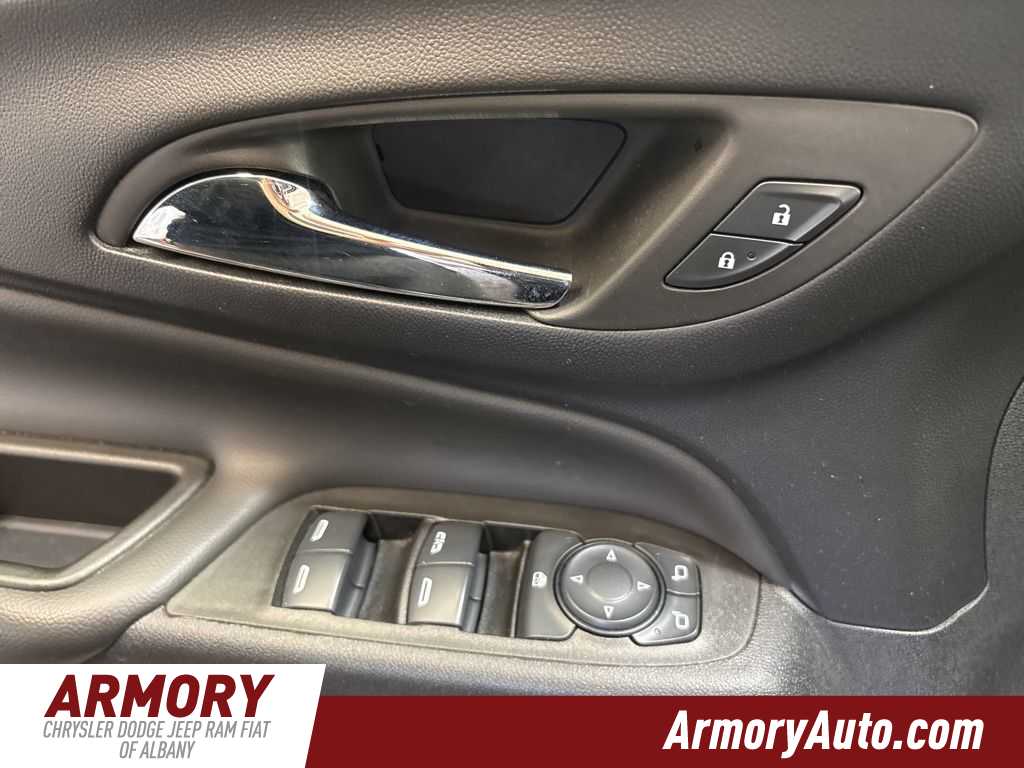 Thumbnail: 2024 Chevrolet Equinox - 9