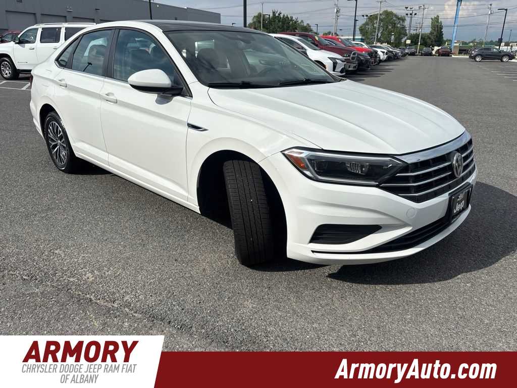 Thumbnail: 2019 Volkswagen Jetta - 3