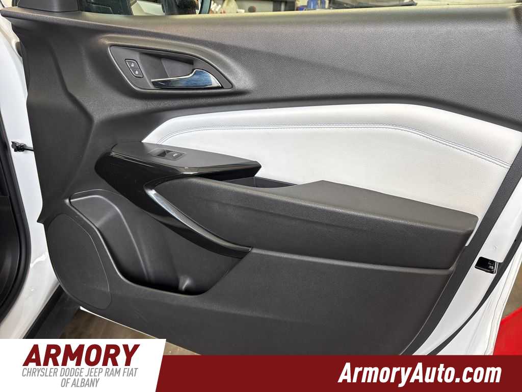 Thumbnail: 2025 Chevrolet Trax - 35