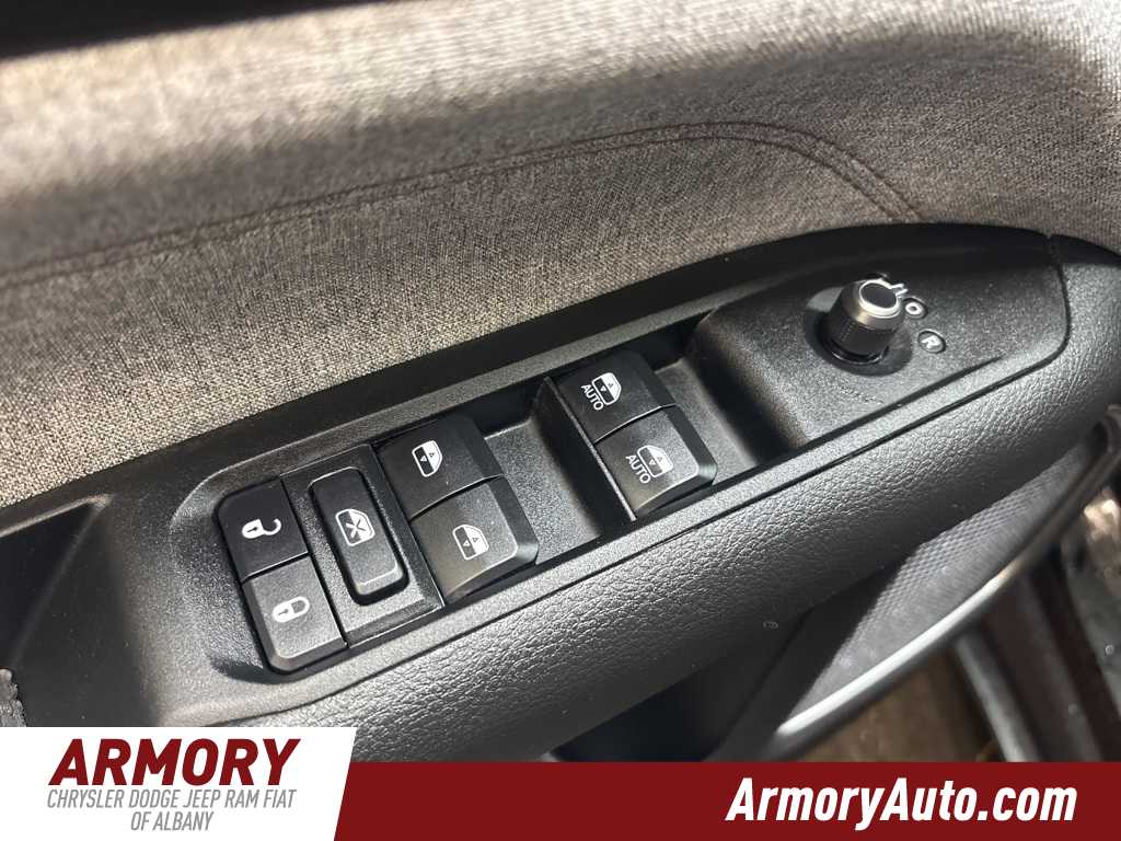 Thumbnail: 2022 Jeep Compass - 8