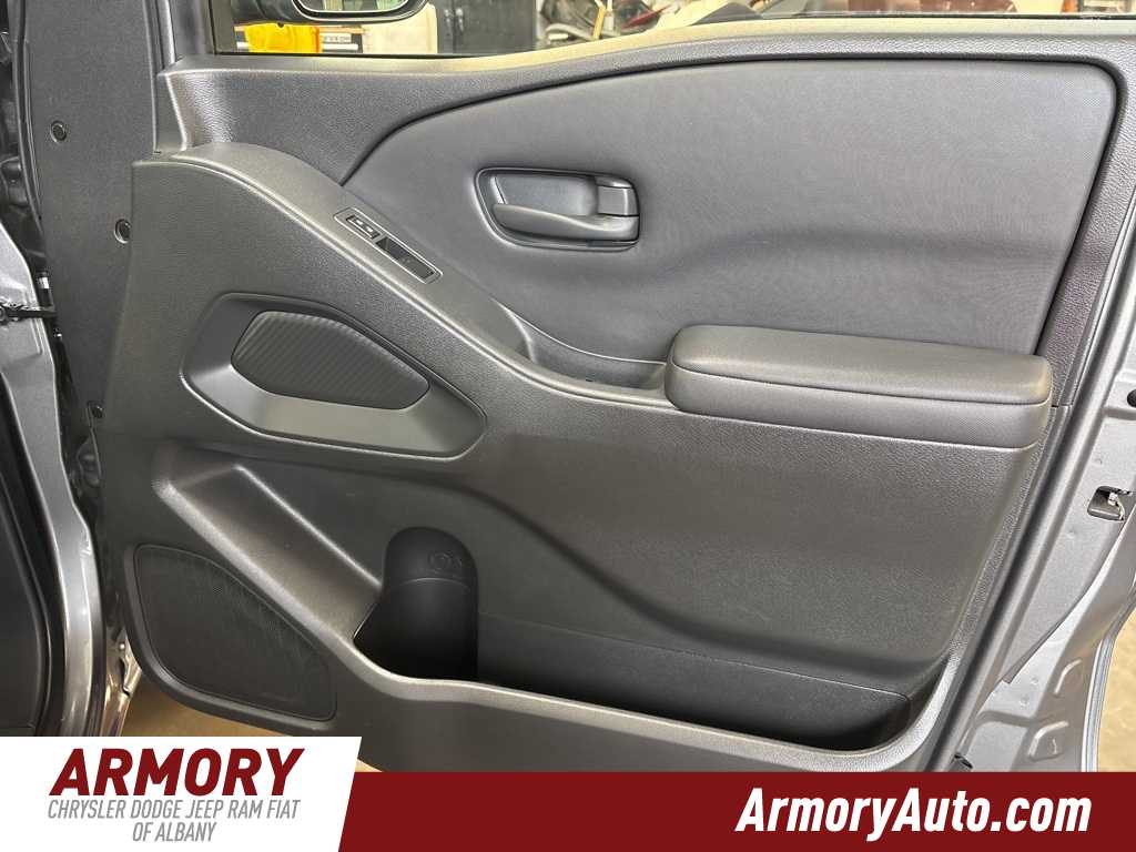 Thumbnail: 2022 Nissan Frontier - 32