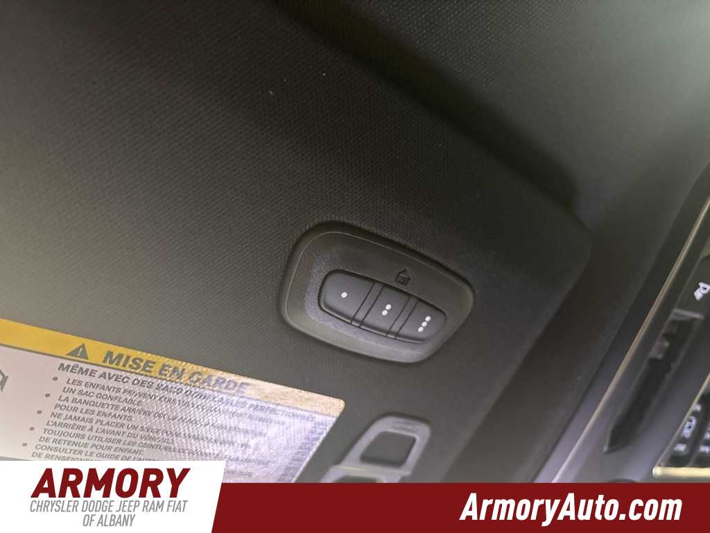 Thumbnail: 2025 Jeep Grand Cherokee - 25