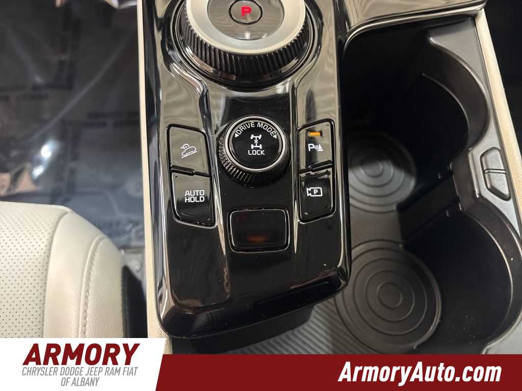 Thumbnail: 2023 Kia Sportage - 24