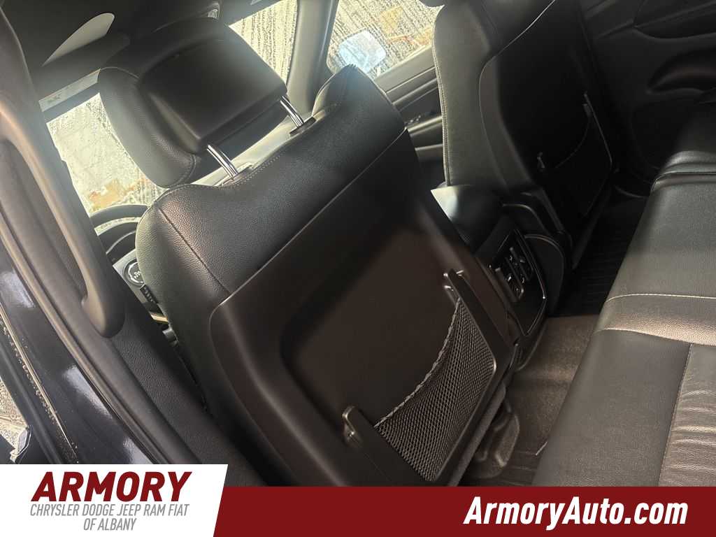 Thumbnail: 2016 Jeep Grand Cherokee - 25