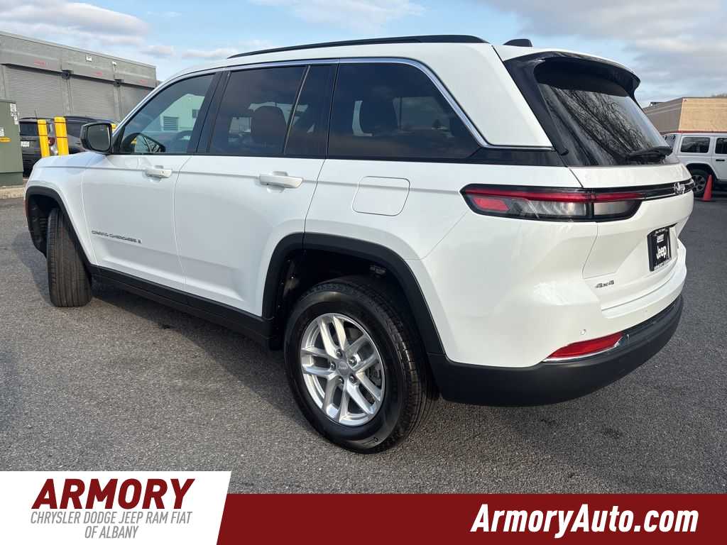 Thumbnail: 2026 Jeep Grand Cherokee - 6