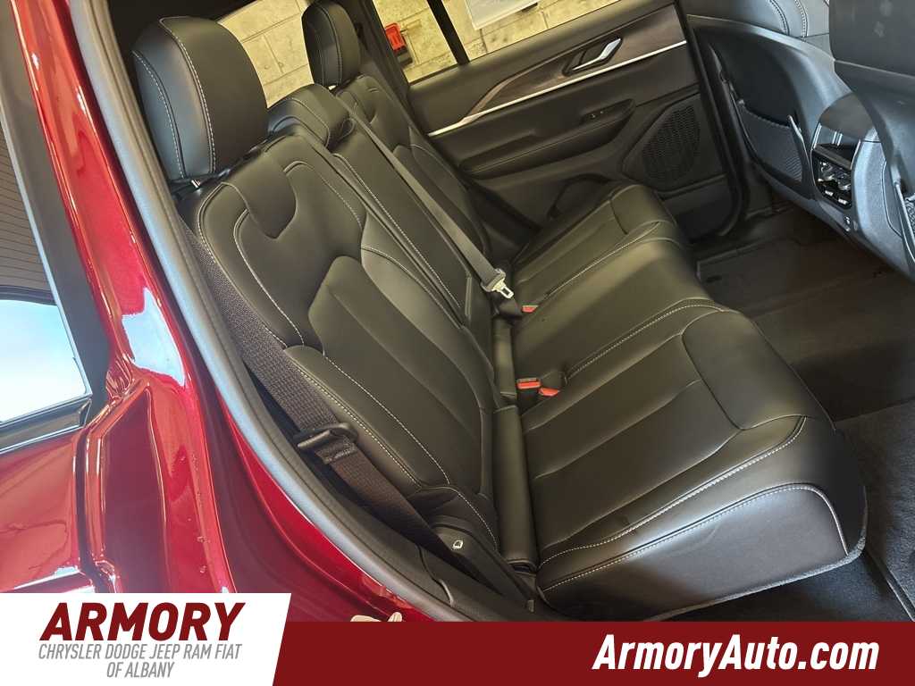 Thumbnail: 2025 Jeep Grand Cherokee - 29