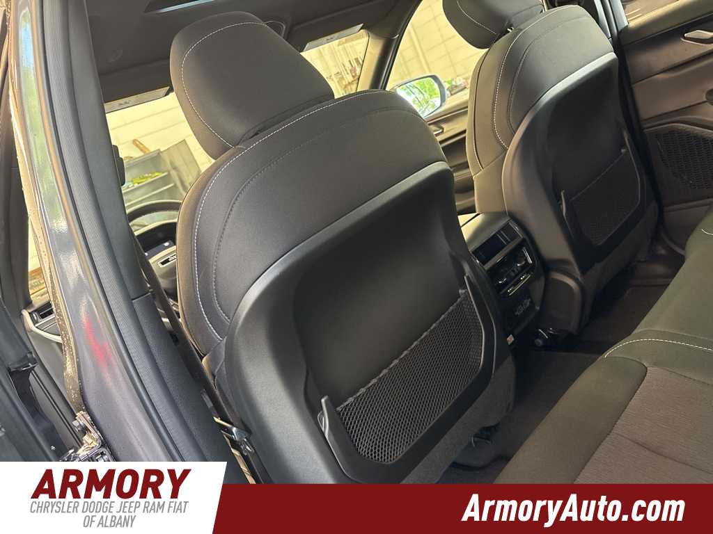 Thumbnail: 2025 Jeep Grand Cherokee - 24