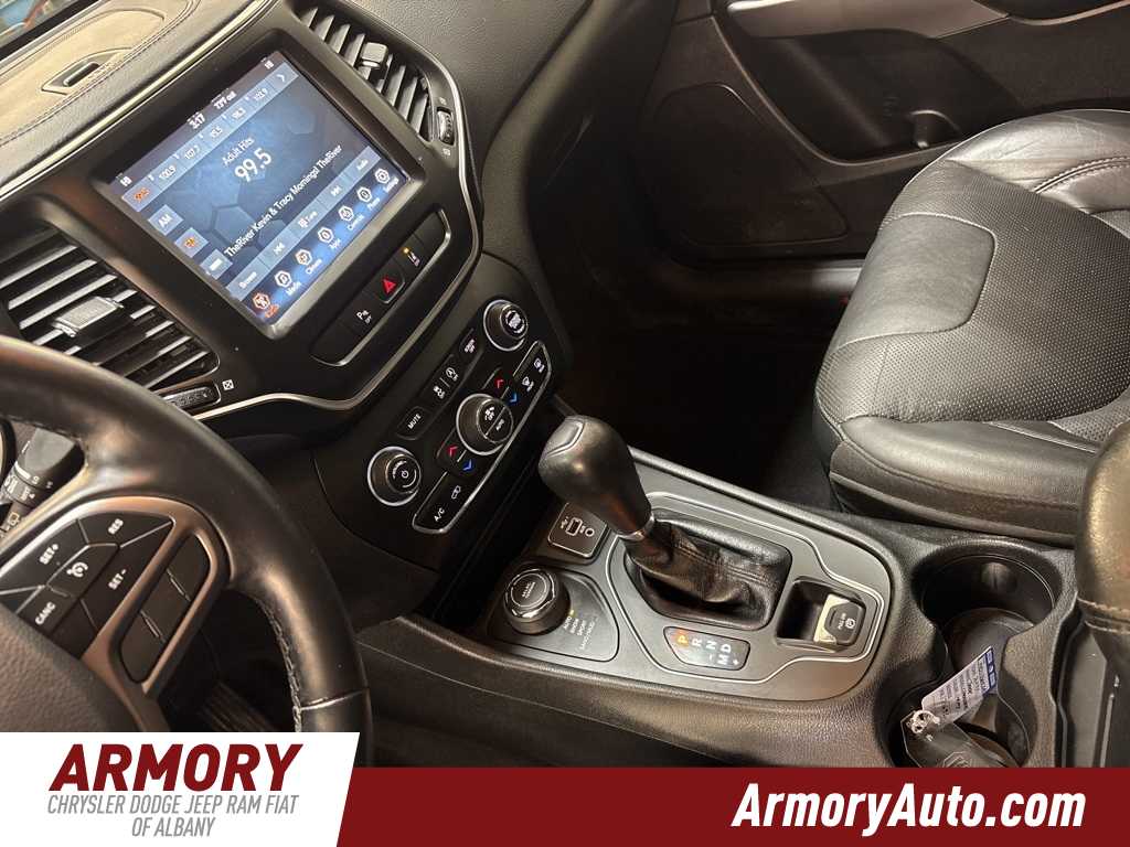 Thumbnail: 2021 Jeep Cherokee - 15