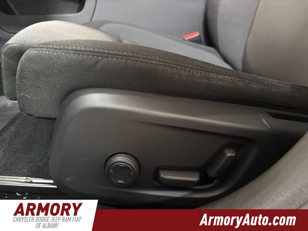 Thumbnail: 2021 Polestar 2 - 13