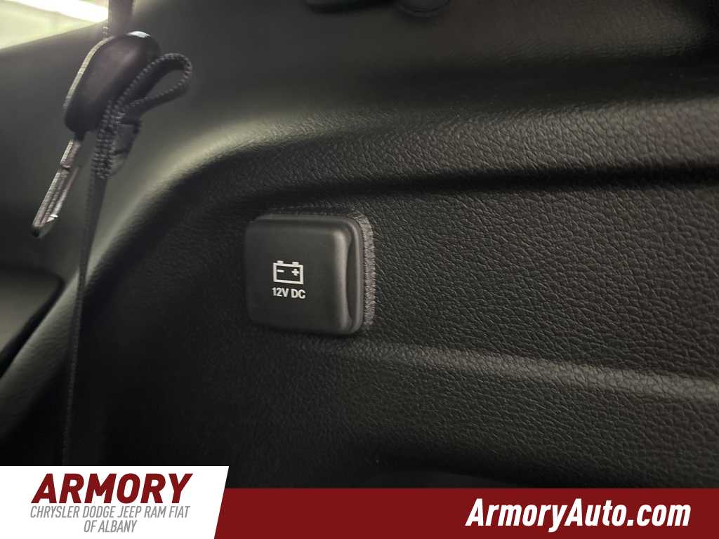 Thumbnail: 2025 Jeep Grand Cherokee L - 31