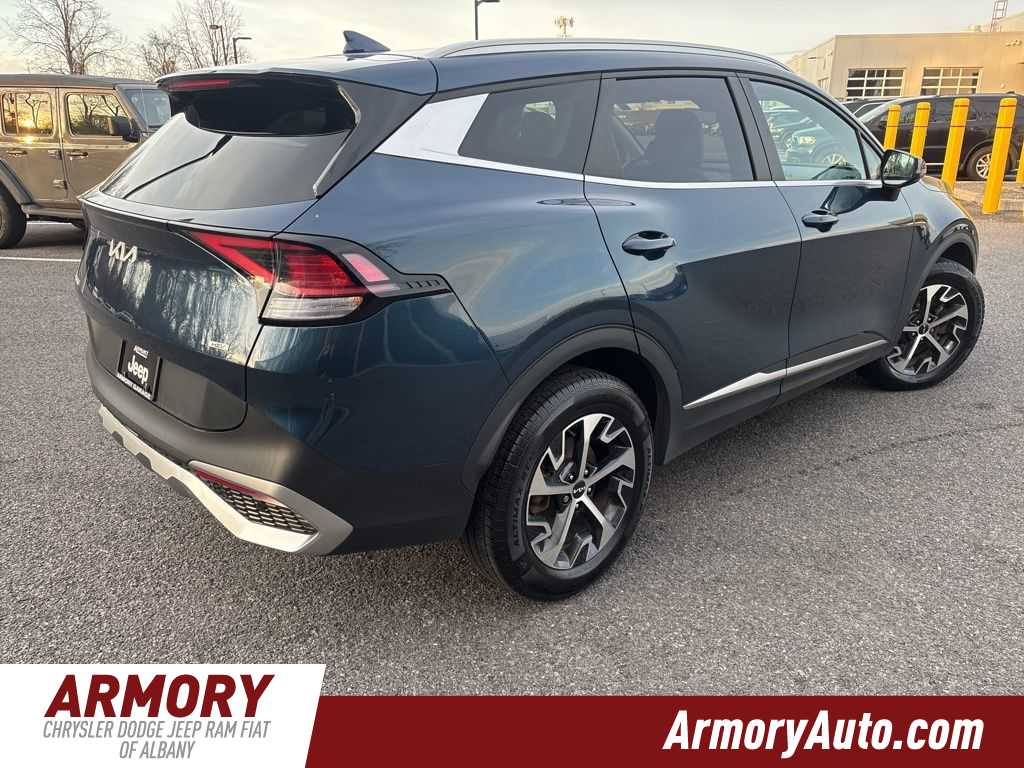 Thumbnail: 2023 Kia Sportage - 4