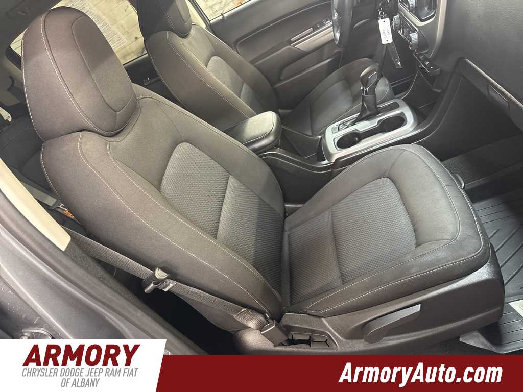 Thumbnail: 2022 Chevrolet Colorado - 35