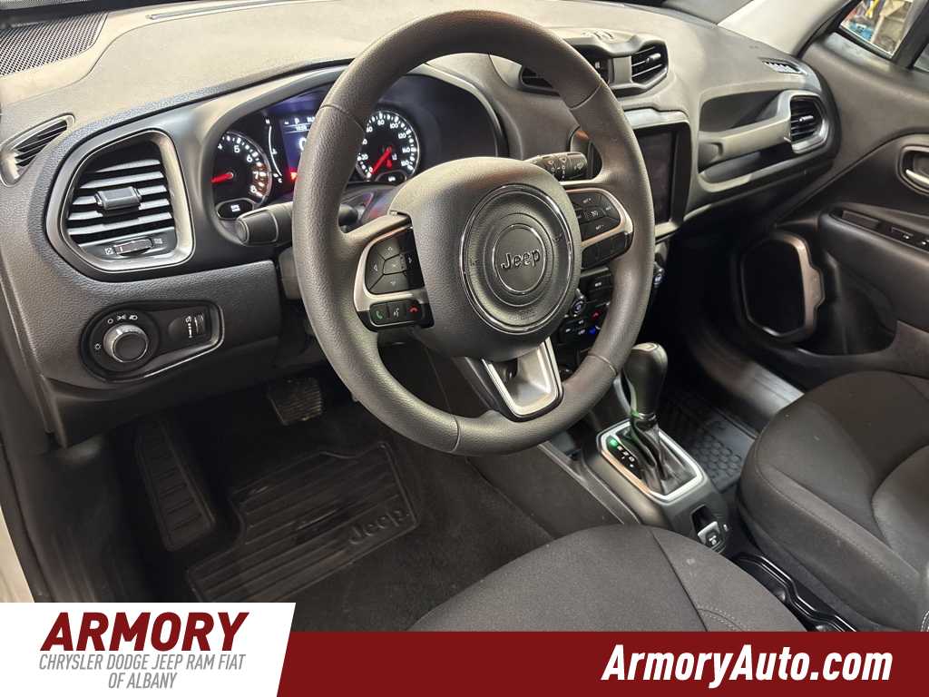 Thumbnail: 2023 Jeep Renegade - 9