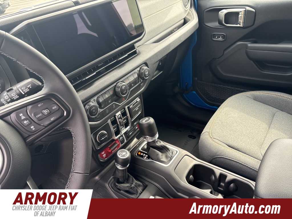 Thumbnail: 2025 Jeep Wrangler - 15