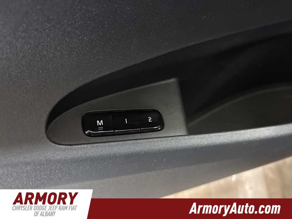 Thumbnail: 2021 Polestar 2 - 9