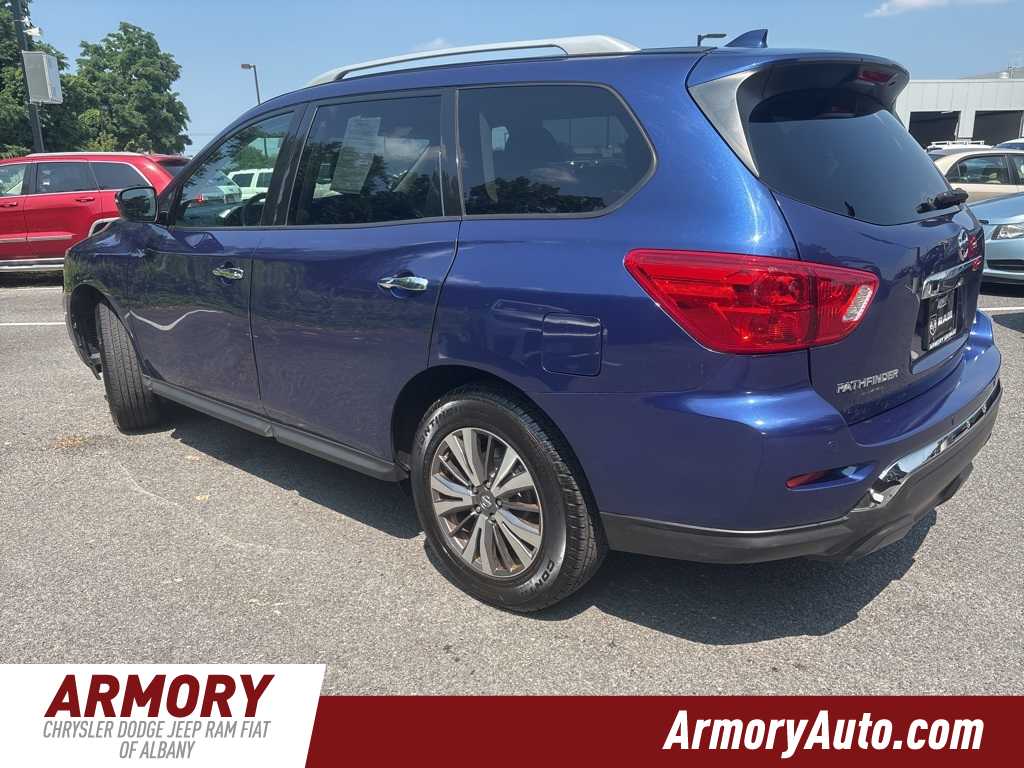 Thumbnail: 2019 Nissan Pathfinder - 6