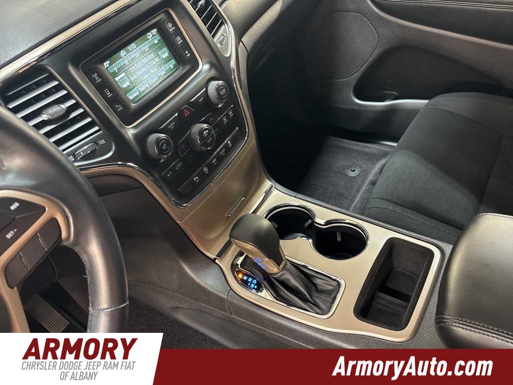 Thumbnail: 2017 Jeep Grand Cherokee - 15