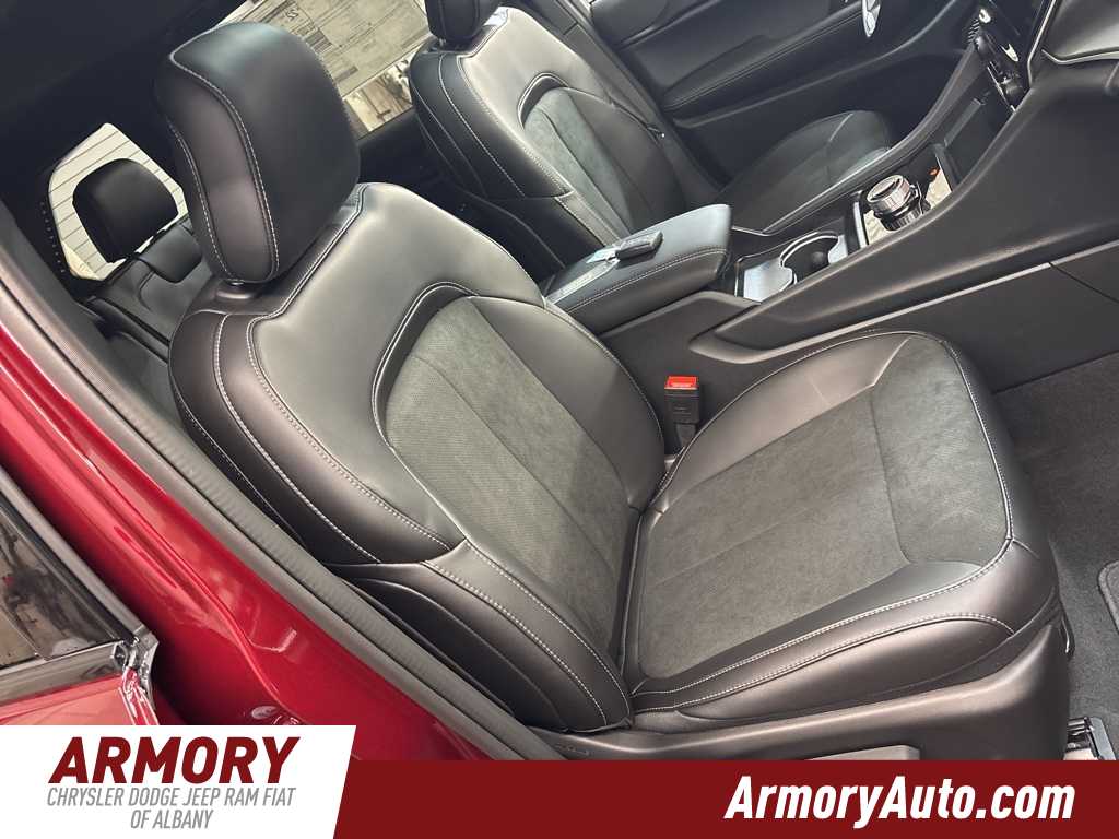 Thumbnail: 2025 Jeep Grand Cherokee - 36