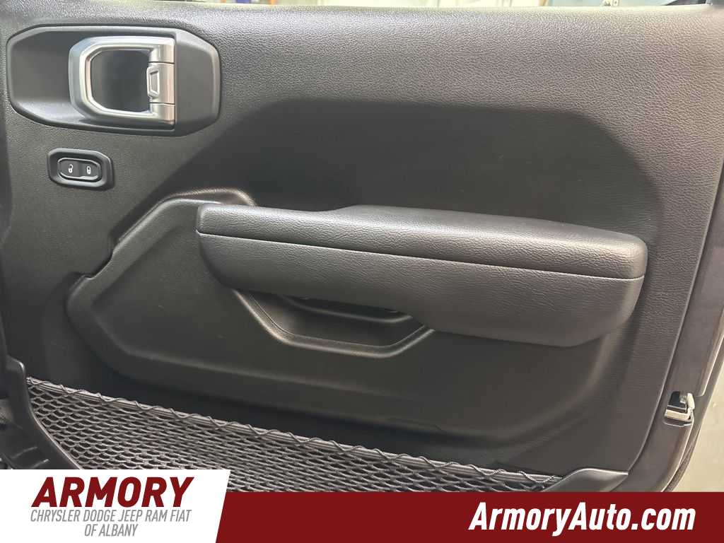 Thumbnail: 2024 Jeep Wrangler - 30