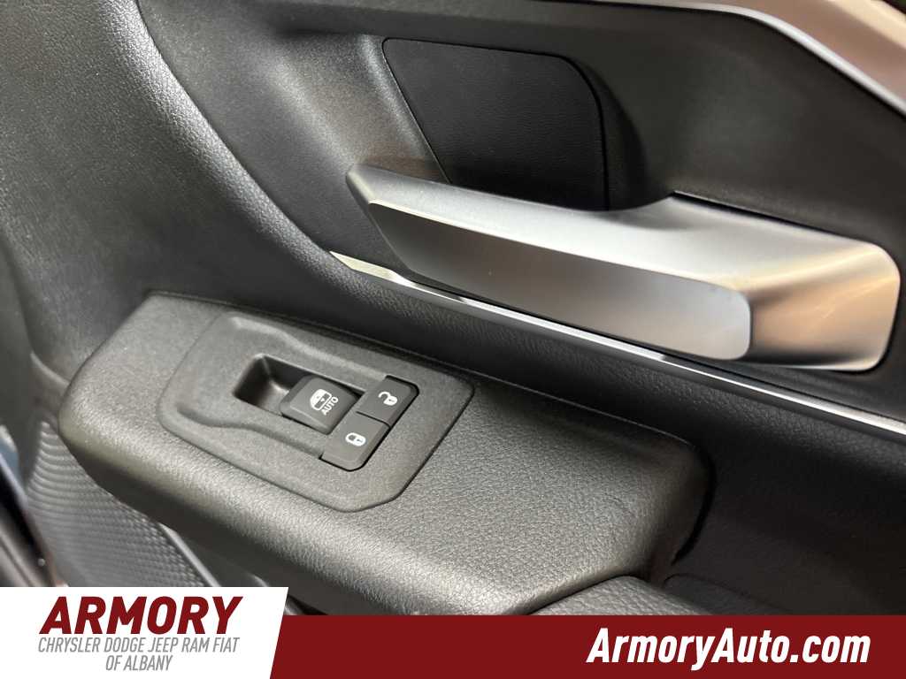 Thumbnail: 2026 RAM 1500 - 33