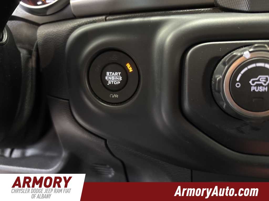 Thumbnail: 2019 Jeep Wrangler - 22