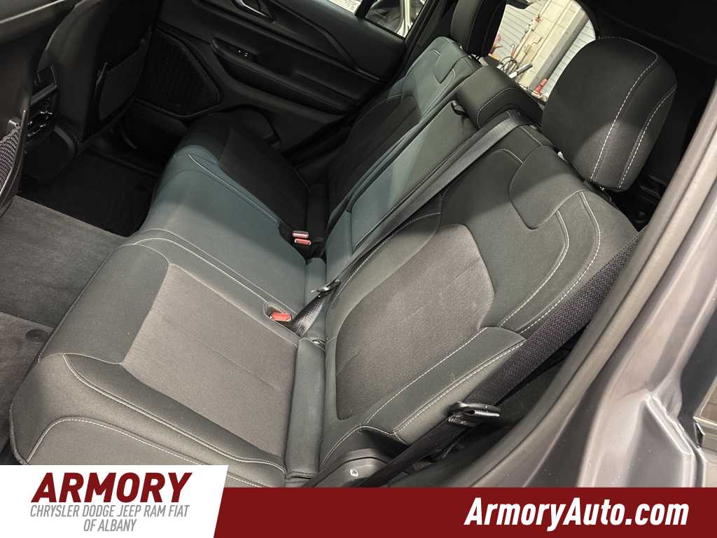 Thumbnail: 2025 Jeep Grand Cherokee - 26