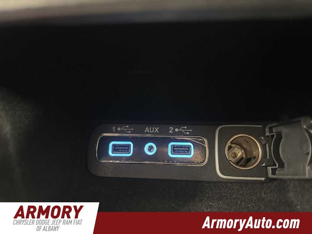 Thumbnail: 2020 Jeep Grand Cherokee - 21