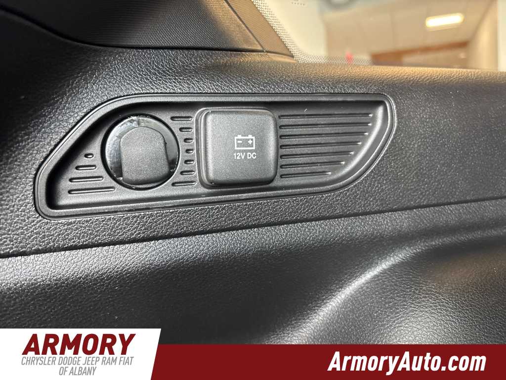 Thumbnail: 2025 Jeep Grand Cherokee - 27