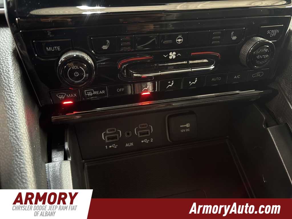 Thumbnail: 2025 Jeep Grand Cherokee - 15