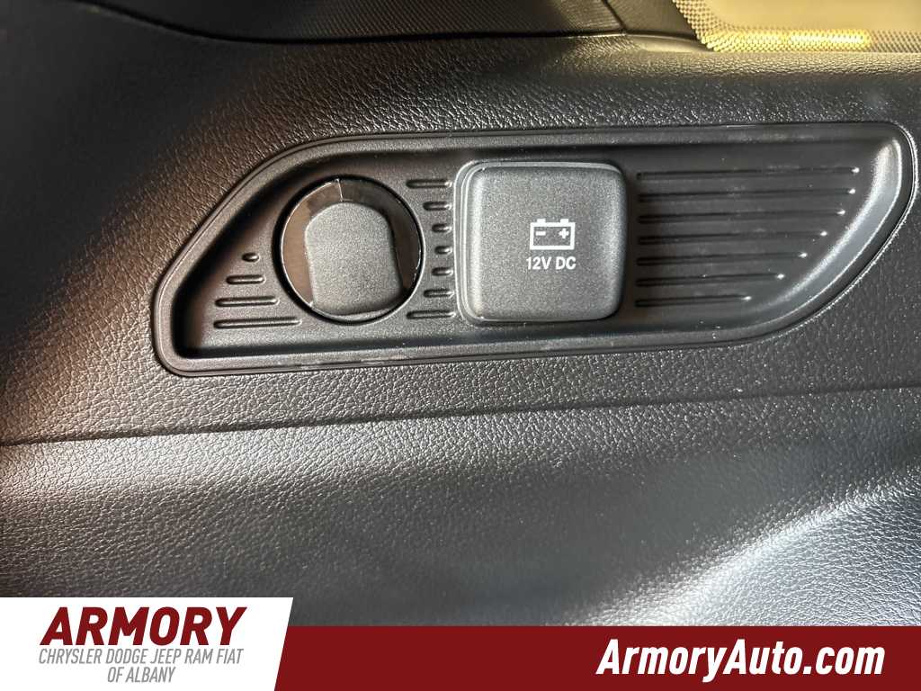 Thumbnail: 2025 Jeep Grand Cherokee - 29