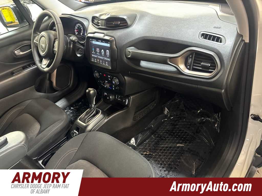 Thumbnail: 2023 Jeep Renegade - 37