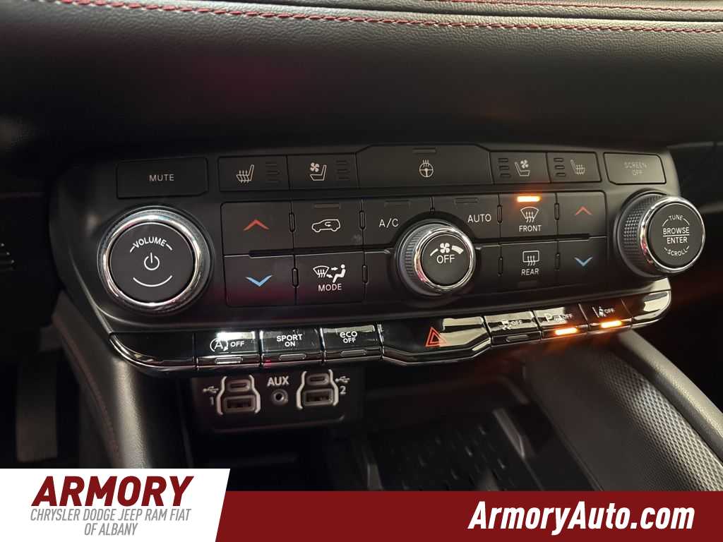 Thumbnail: 2025 Dodge Durango - 22