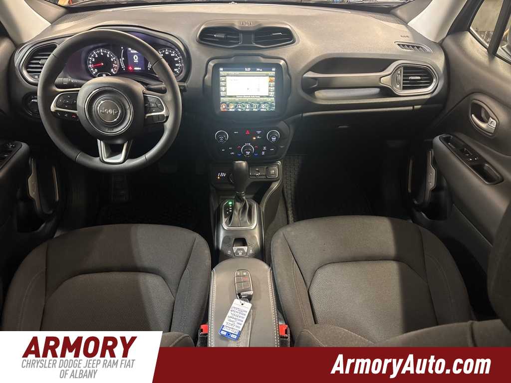 Thumbnail: 2023 Jeep Renegade - 31