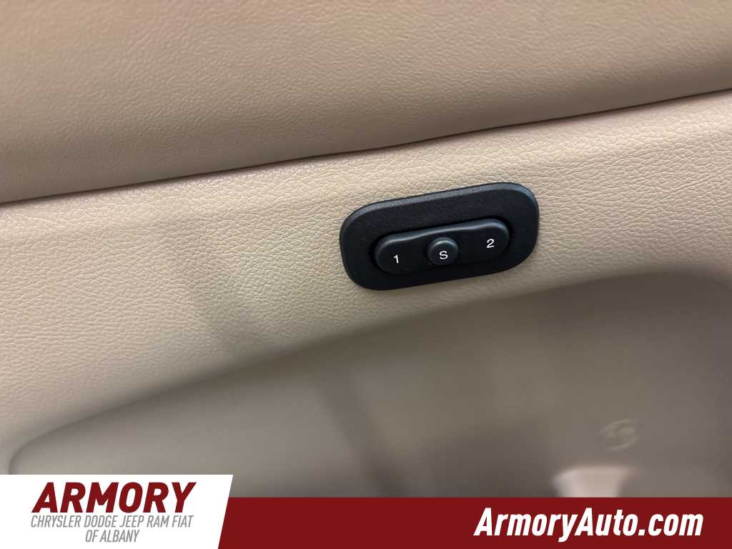 Thumbnail: 2020 Jeep Grand Cherokee - 3