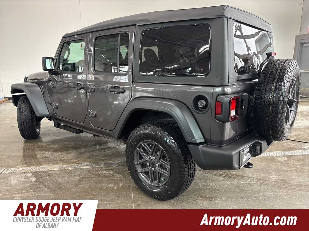 Thumbnail: 2026 Jeep Wrangler - 6