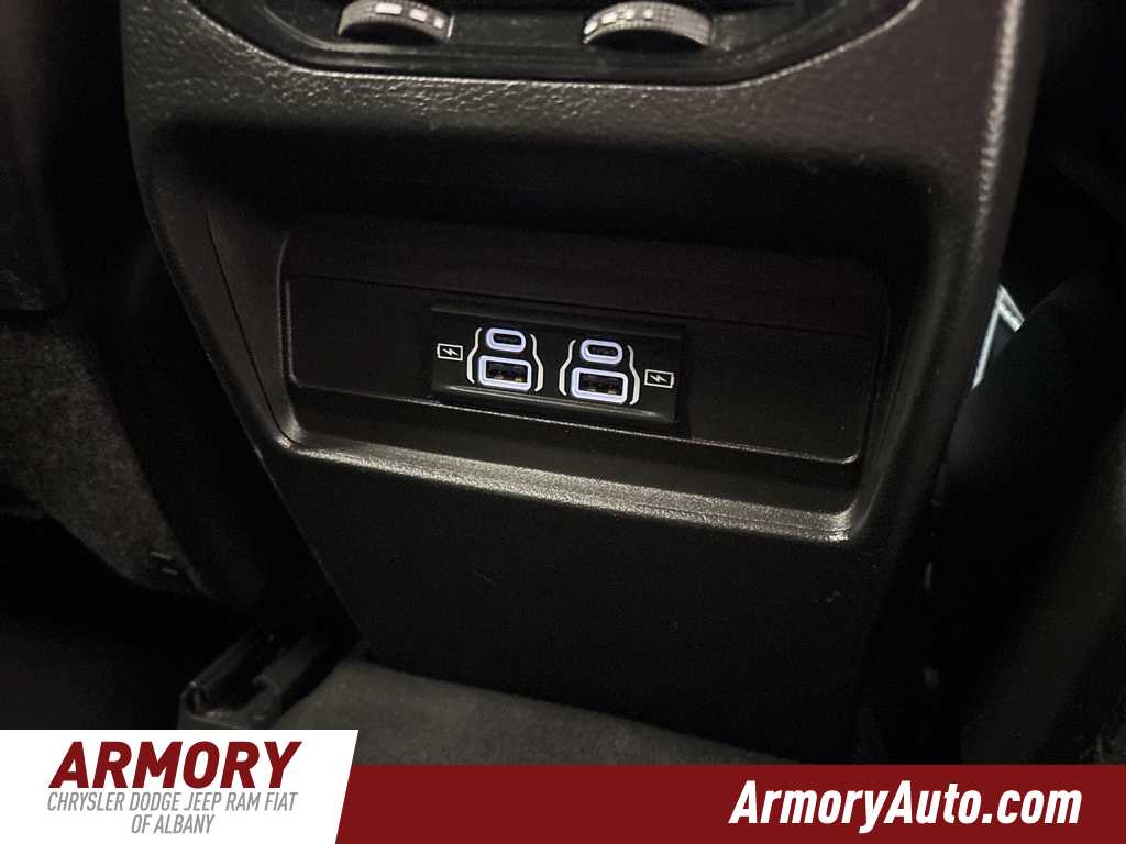 Thumbnail: 2023 Jeep Grand Cherokee - 33