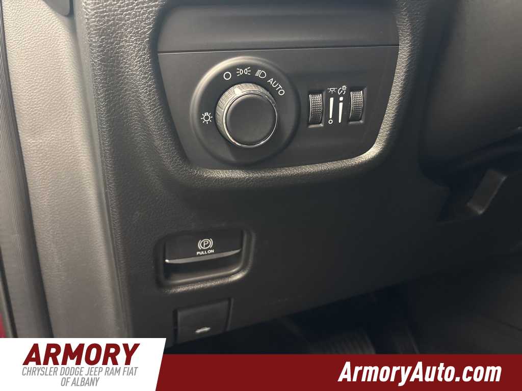 Thumbnail: 2025 Jeep Grand Cherokee - 12