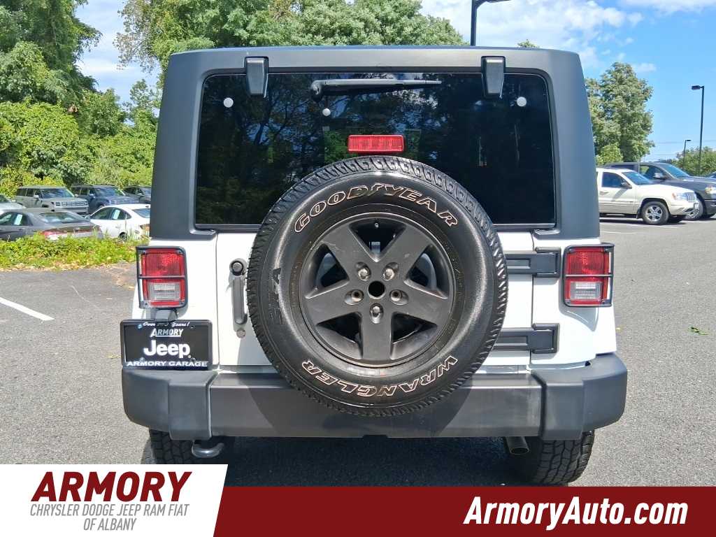 Thumbnail: 2016 Jeep Wrangler - 5
