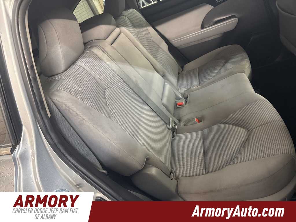 Thumbnail: 2022 Toyota Highlander - 31