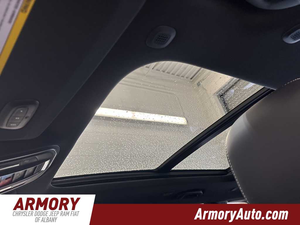 Thumbnail: 2025 Jeep Grand Cherokee - 23