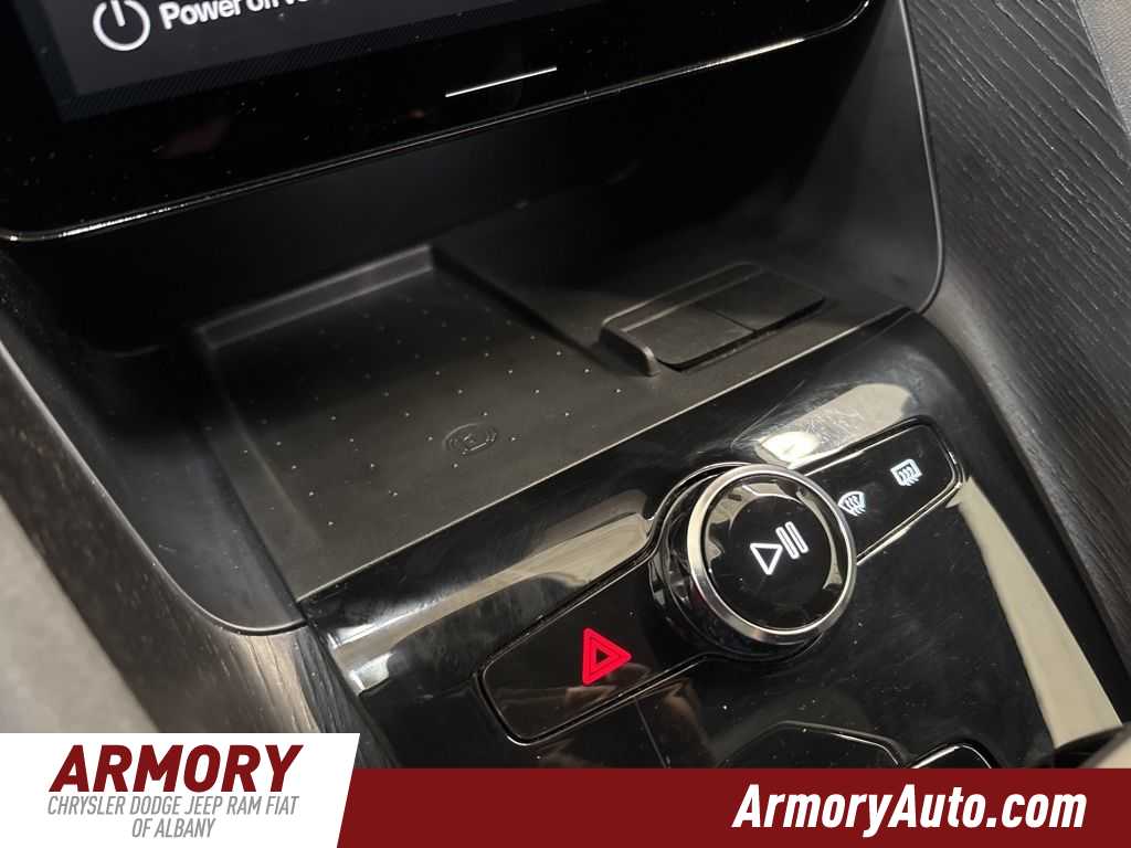 Thumbnail: 2021 Polestar 2 - 25